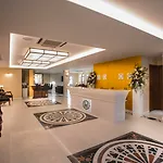 Grand Palace & 5* מישטראש