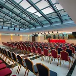 Hotel Grand Palace &