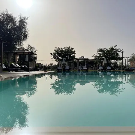 Hotel Grand Palace &