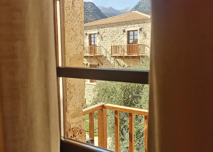 Hotel Grand Palace & Mistra