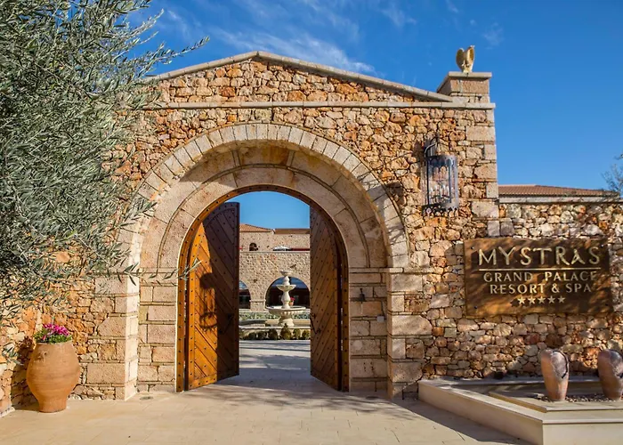 Grand Palace & Hotel