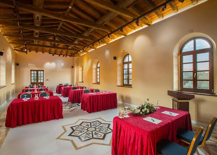 Grand Palace & 5* Mistra