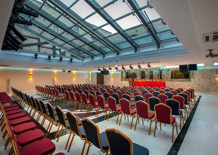 Hotel Grand Palace &